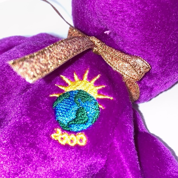 TY Beanie Baby MIllenium Bear W/card given out at The old Yankee Stadium in 1999 - Picture 8 of 9